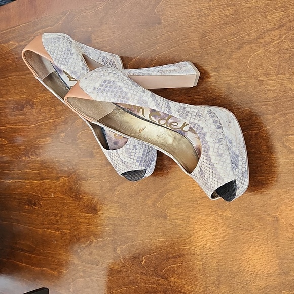 Sam Edelman Tacoma Platform Pump Heels In Black/Wht Saddle Size 8 - Picture 3 of 3